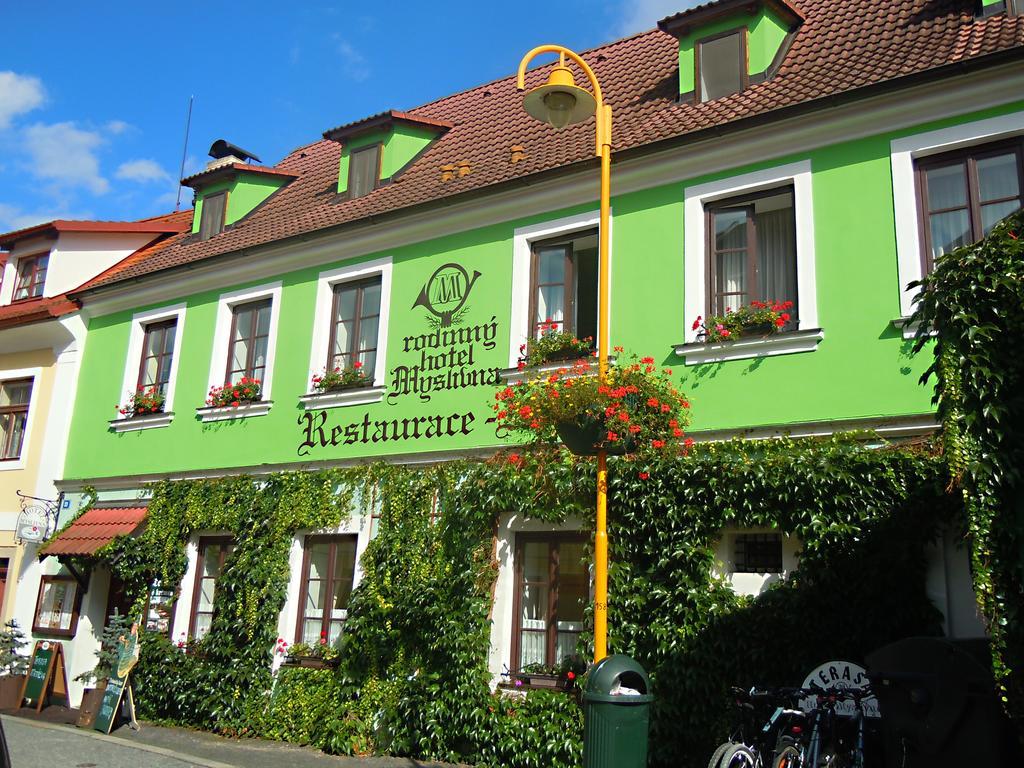 Rodinny Hotel Myslivna Trebon Exterior photo